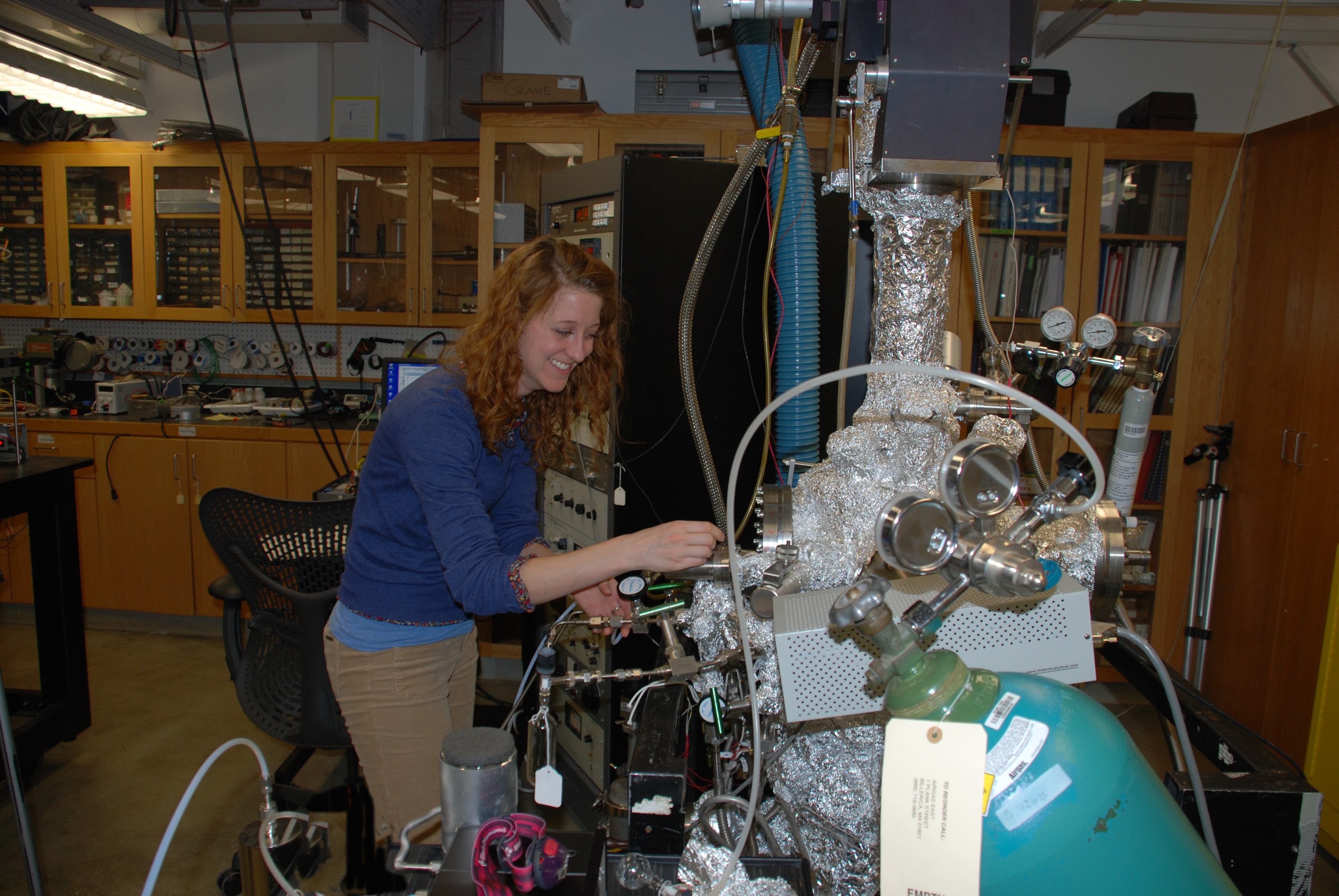 Ultrahigh vacuum systems